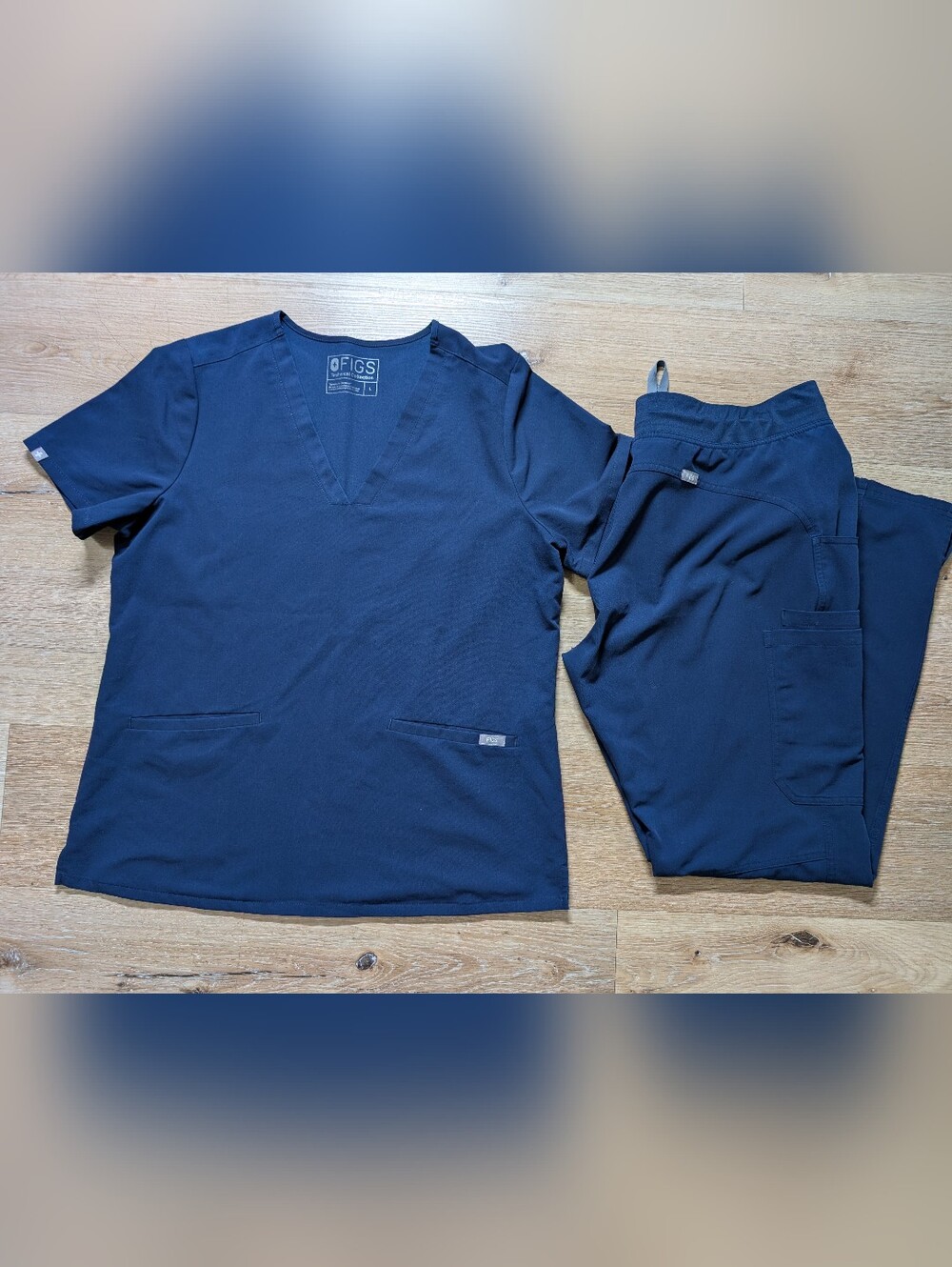 FIGS Women's Scrubs Set L Technical Collection  Navy Blue Top L  Cargo Pants L